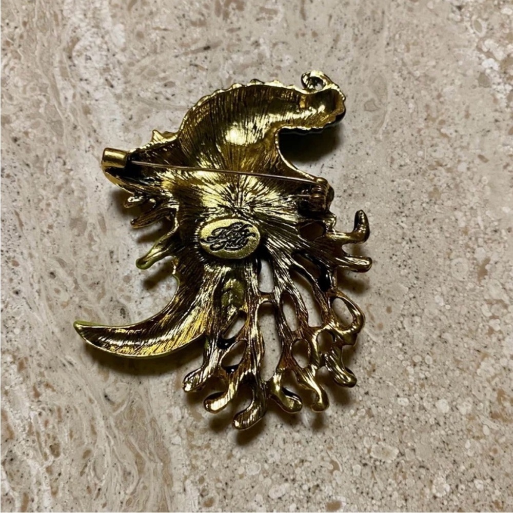 Kirk’s Folly Witchy Poo Brooch - Picture 2 of 2